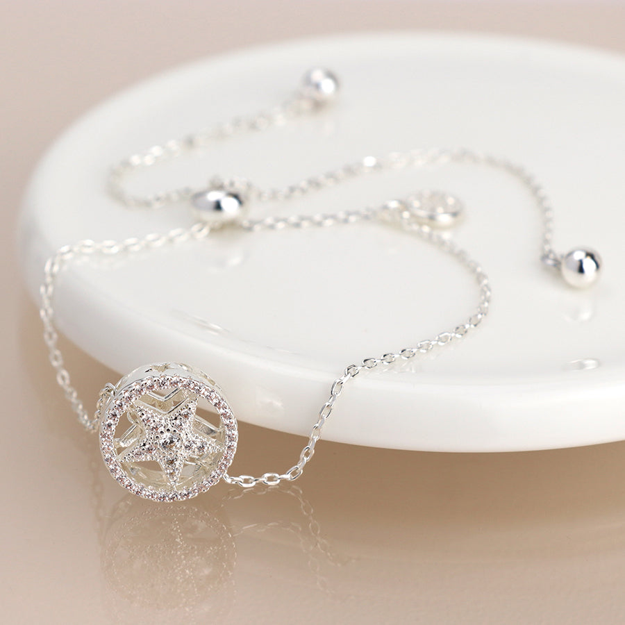 4472 - Silver Plated Star in Circle Bracelet