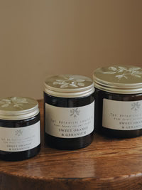 Darjeeling & Tea Rose Scented Soy Candle - 120ml