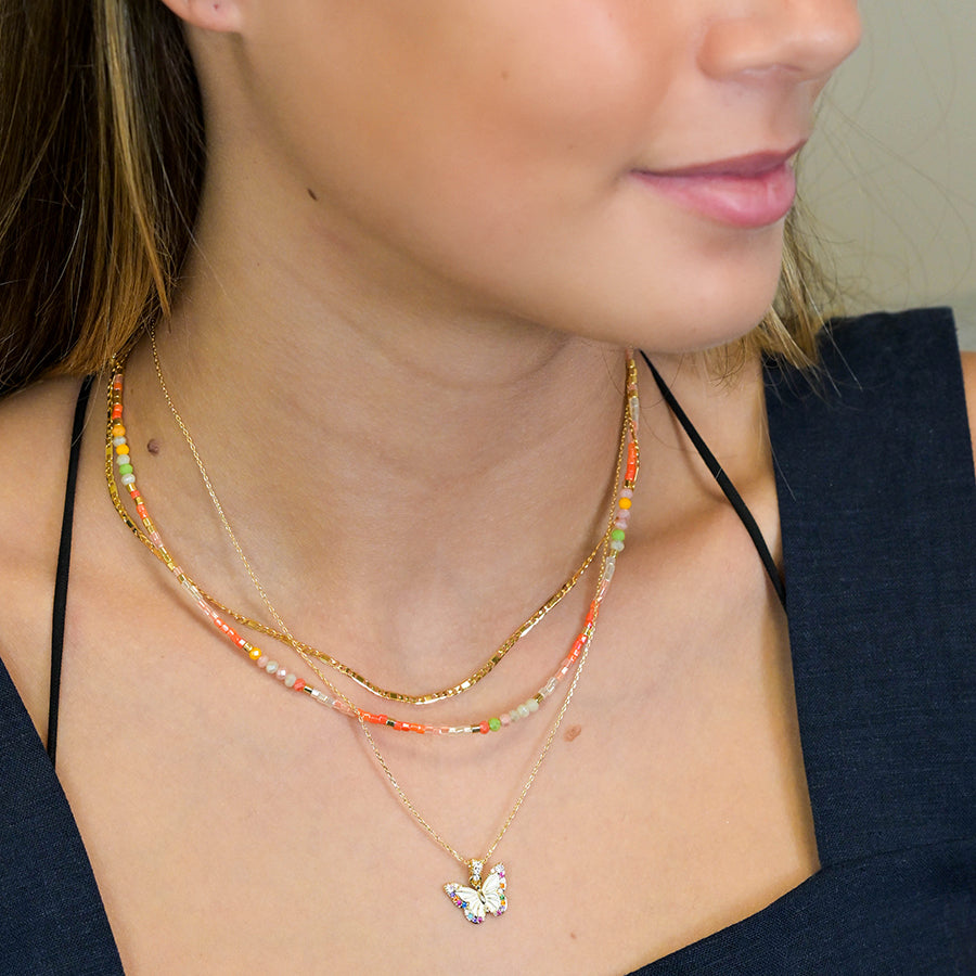 4304 - Coral Bead & Gold Chain Necklace