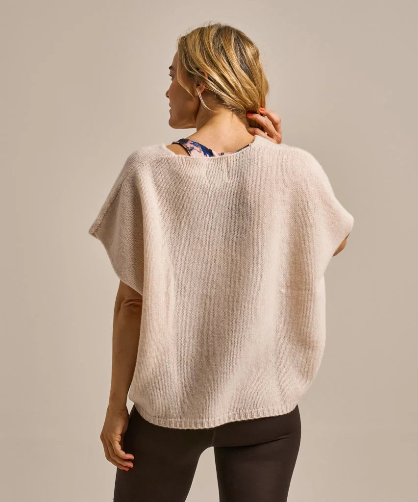 Oatmeal Sleevless Layering Knit