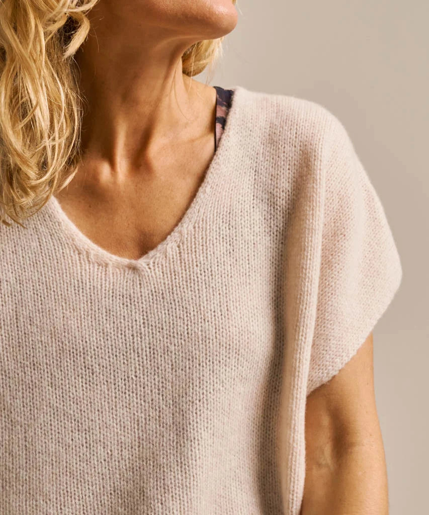 Oatmeal Sleevless Layering Knit