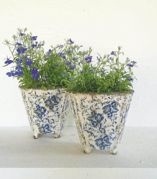 Old Dutch Pot - Blue Floral