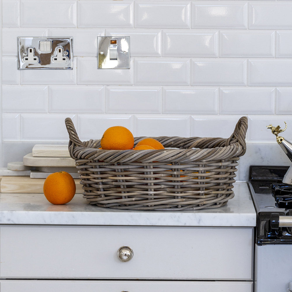 Kubu Round Basket with Twisted Rim