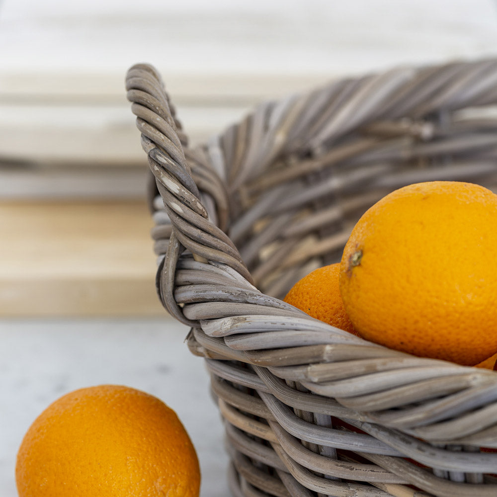 Kubu Round Basket with Twisted Rim