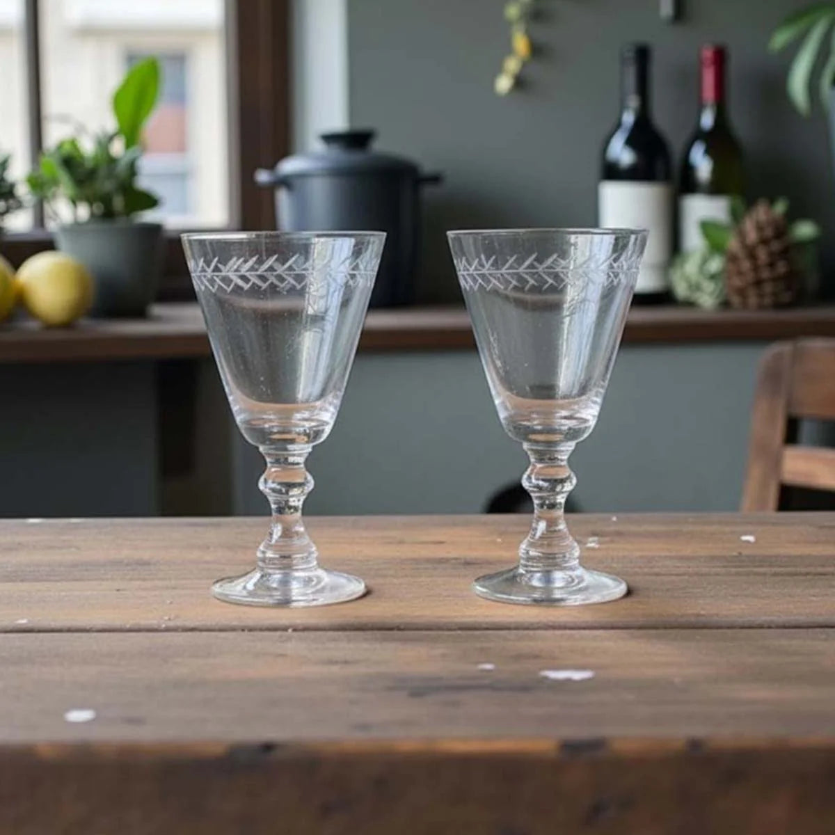 Circle Leaf Goblet Glass