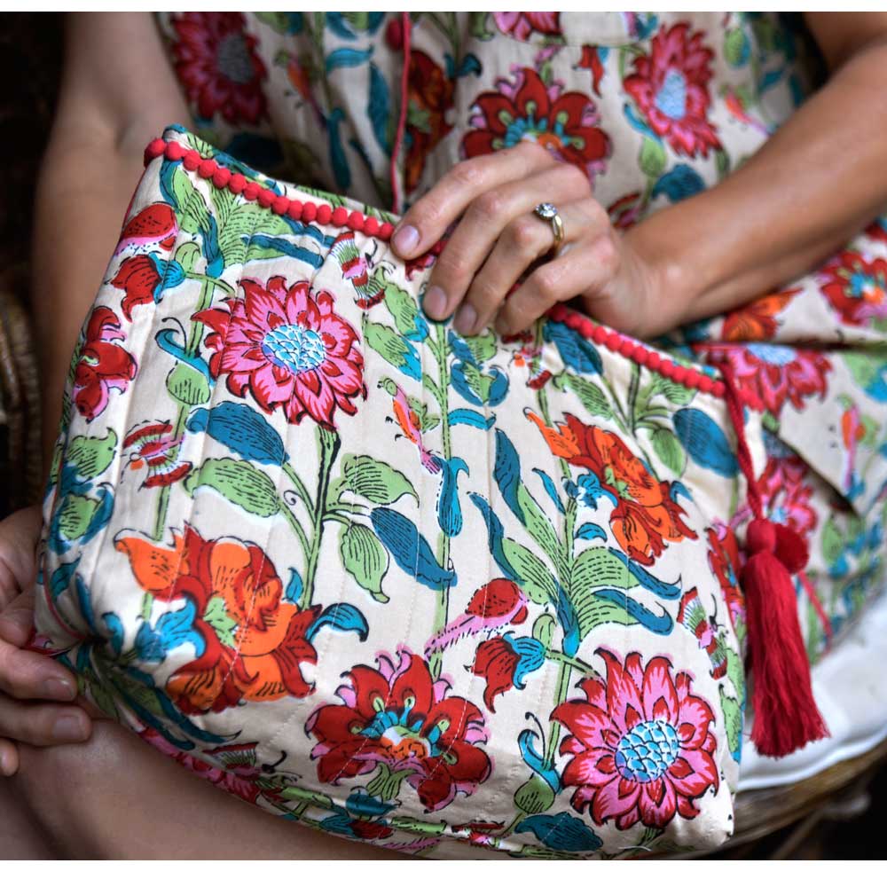 Floral Garden Print Lined Wash Bag