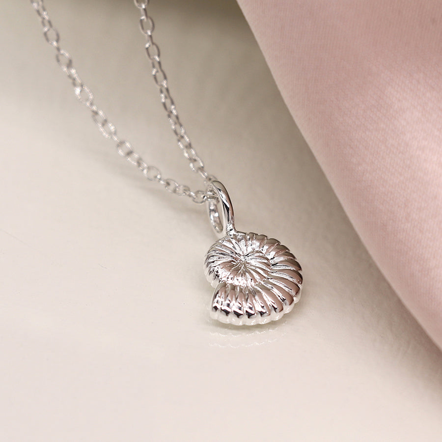 1086 - Ammonite Pendant Necklace - Sterling Silver
