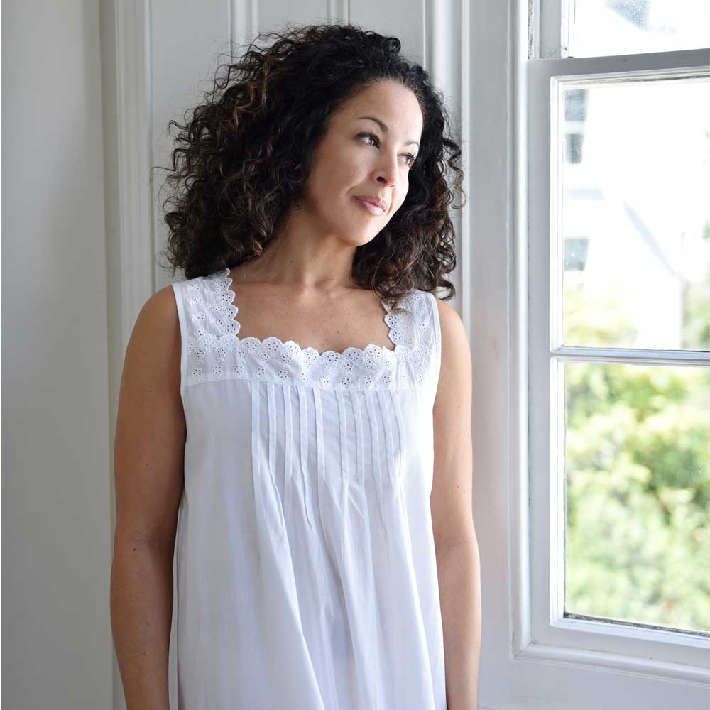 Eva, White Nightdress