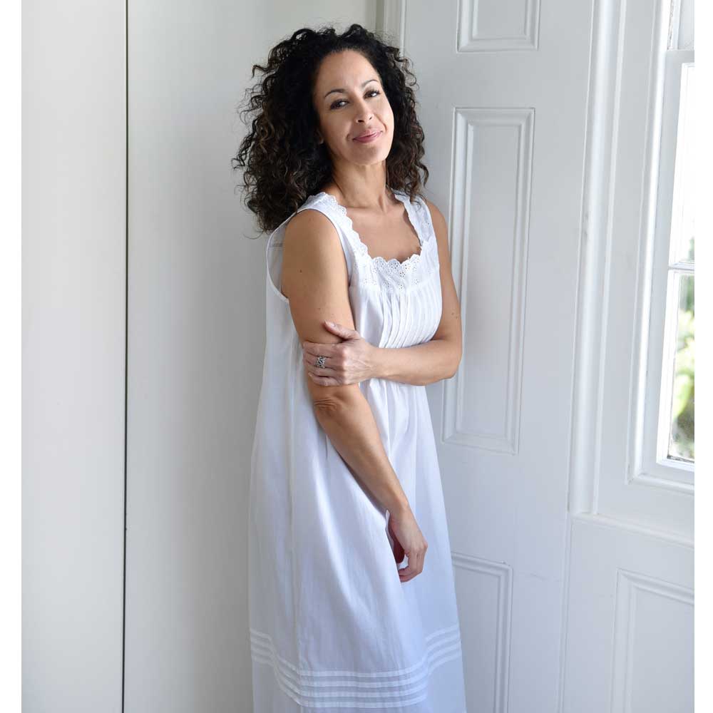 Eva, White Nightdress