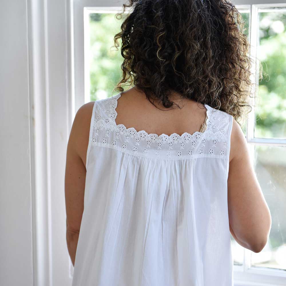 Eva, White Nightdress
