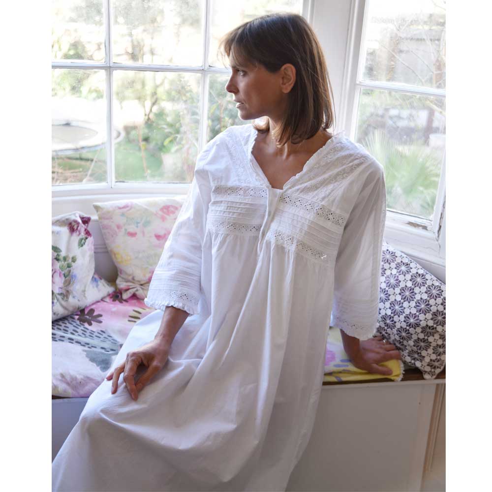 Elizabeth Long Sleeve White Nightdress