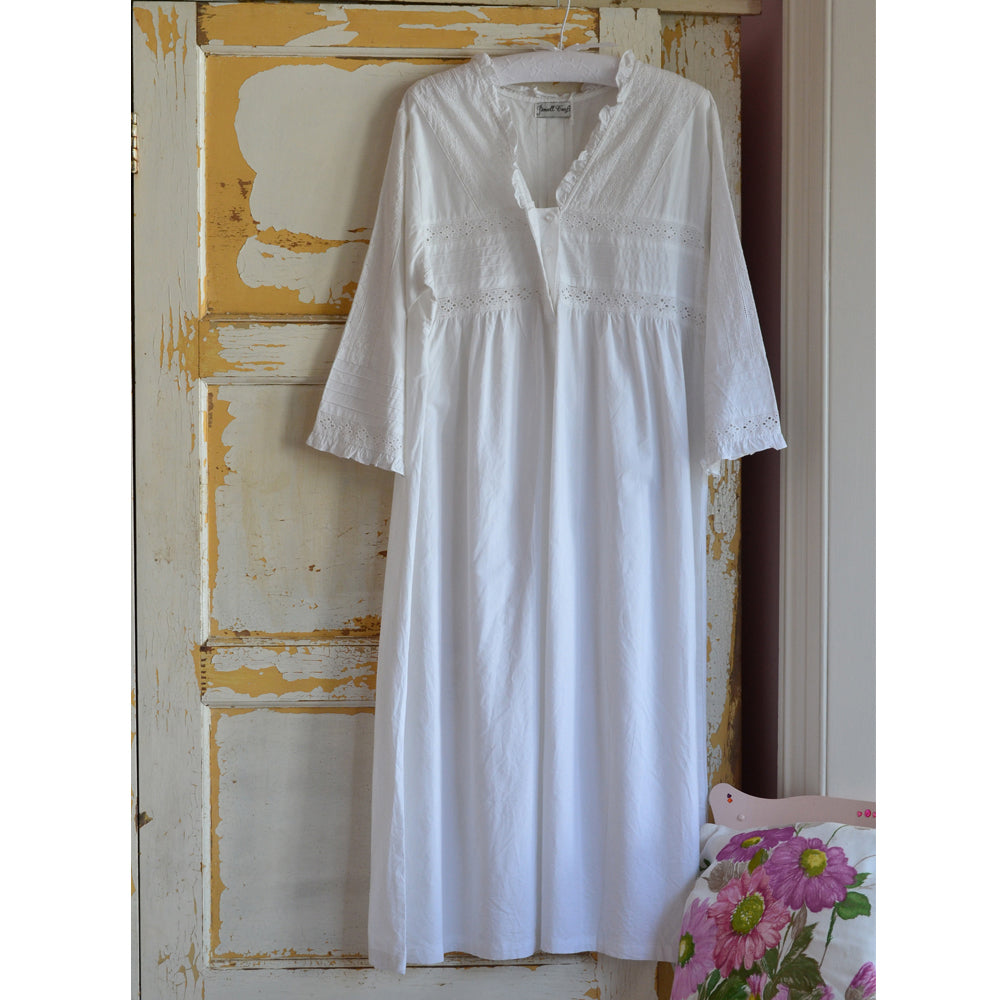 Elizabeth Long Sleeve White Nightdress