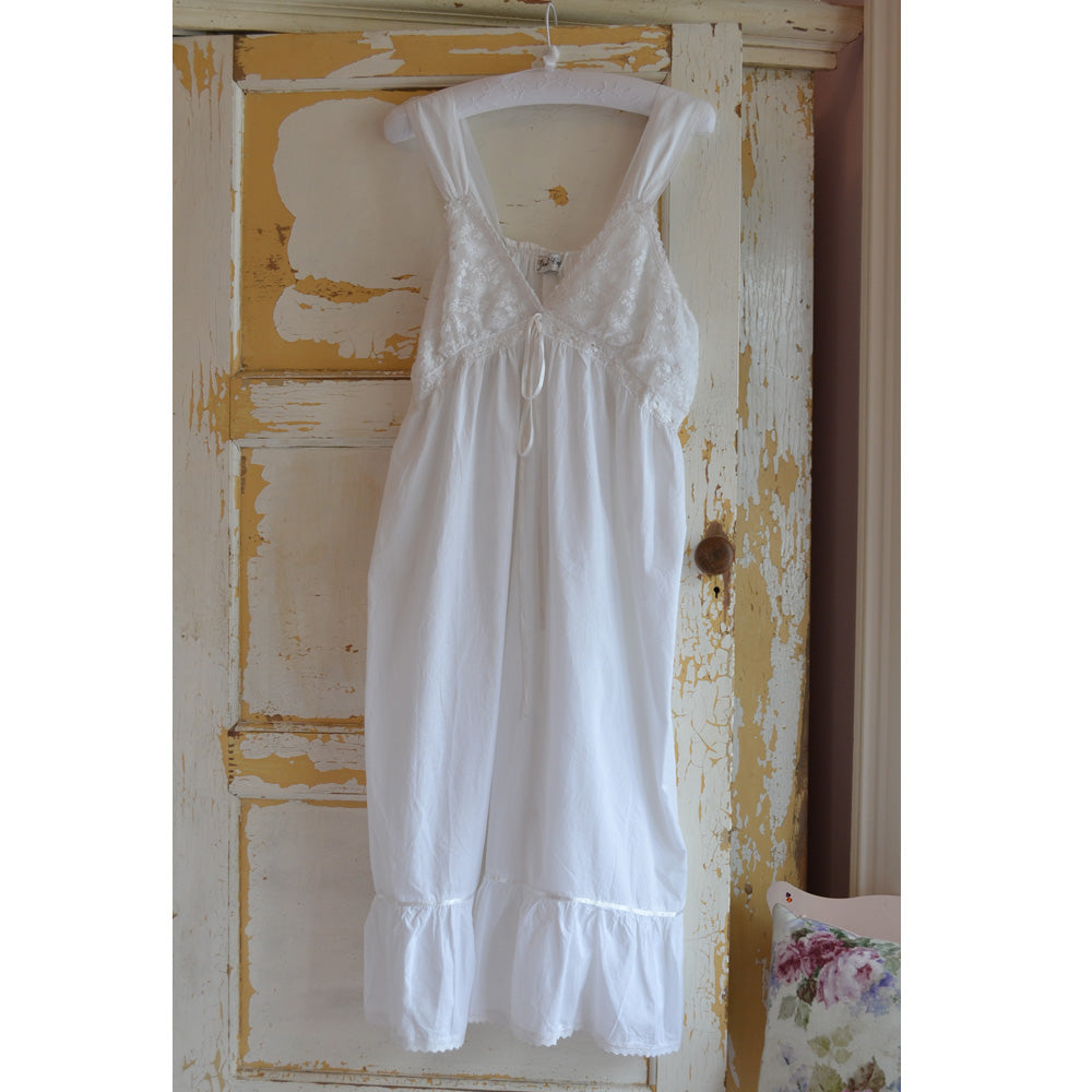 Rachael White Embroidered Nightdress