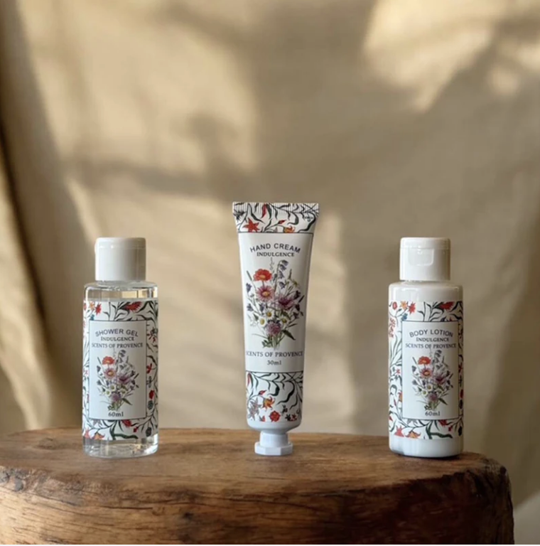 Weekend Pamper Set - Scents of Provence - Blue Paisley