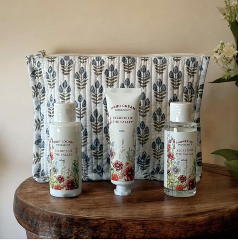 Weekend Pamper Set - Secrets of the Valley -  Blue & White