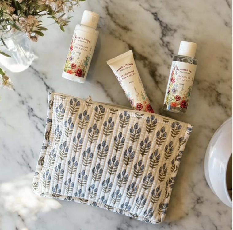 Weekend Pamper Set - Secrets of the Valley -  Blue & White