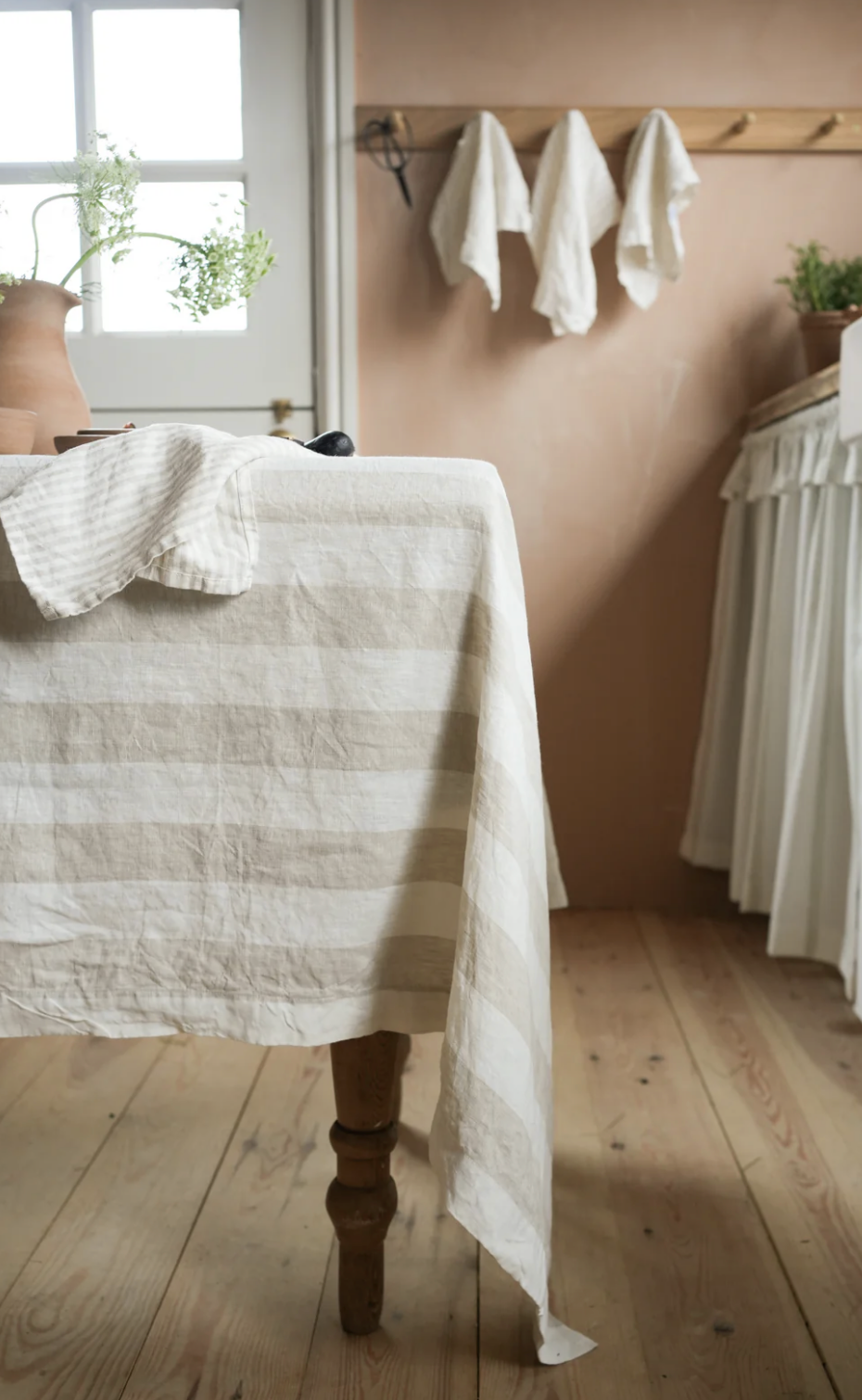 The Provence Striped Linen Tablecloth - Natural