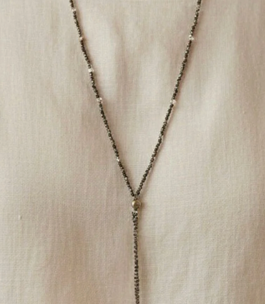 17 Helmi Necklace