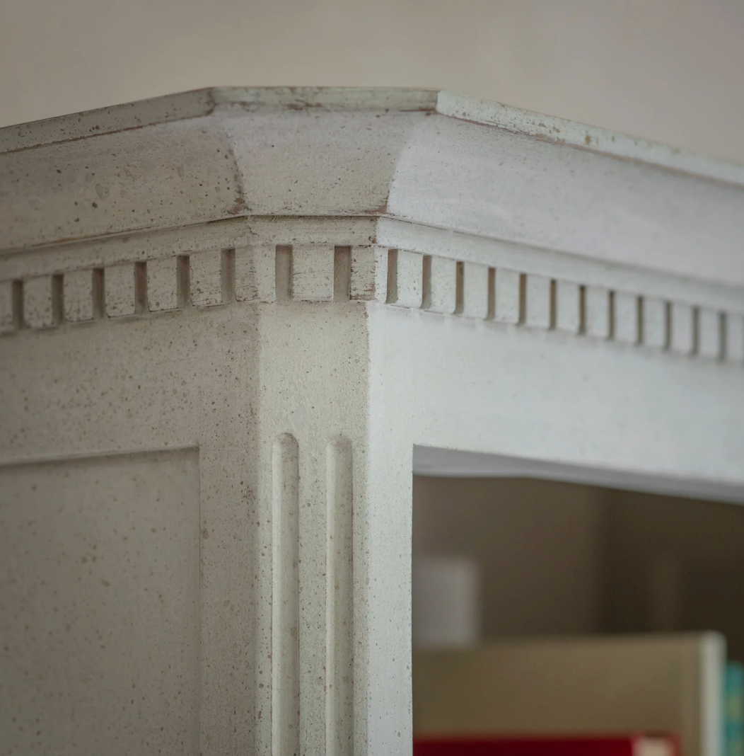 Loumarin Bookcase